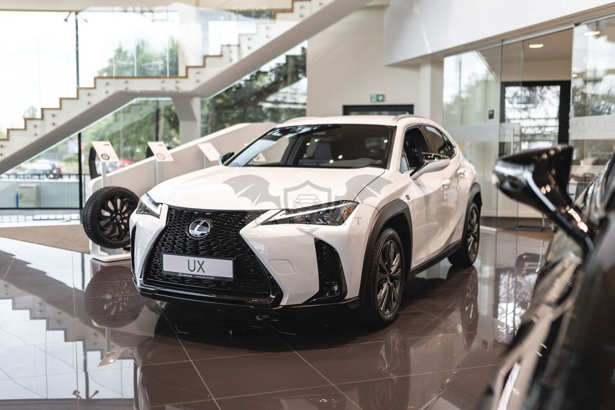 Lexus UX 300h F Sport Design AWD 2024