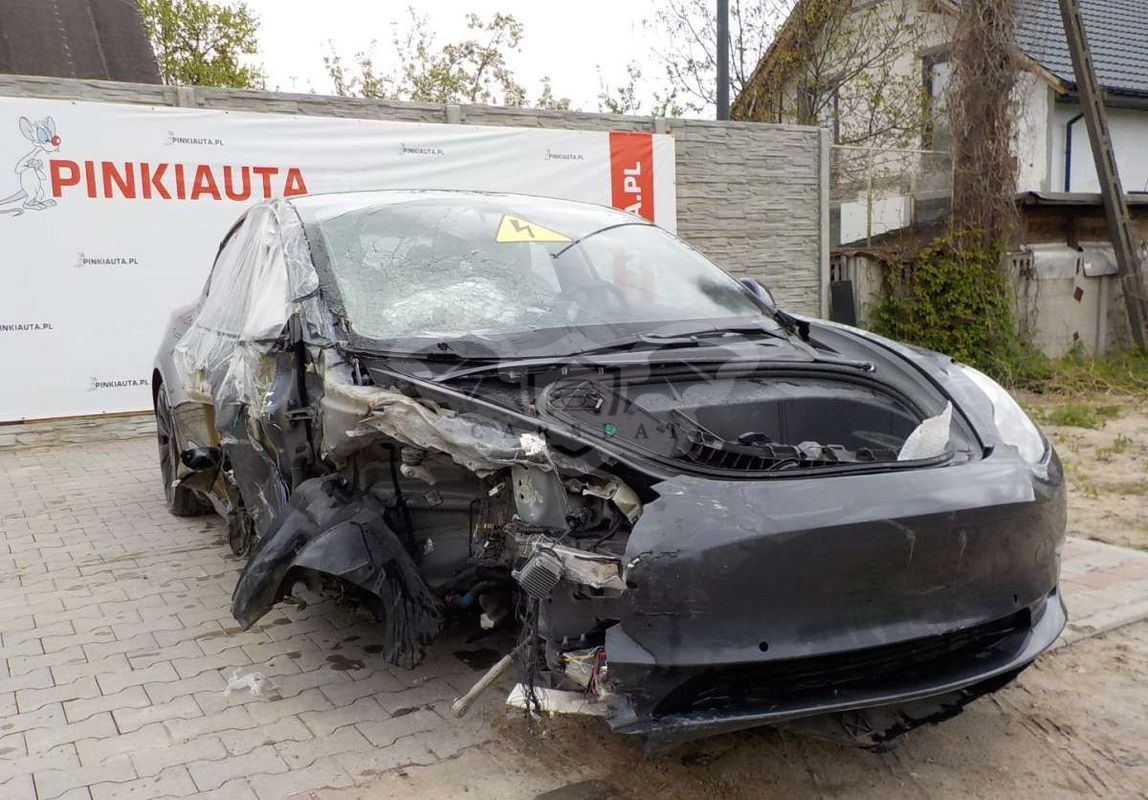 Tesla Model 3 2021