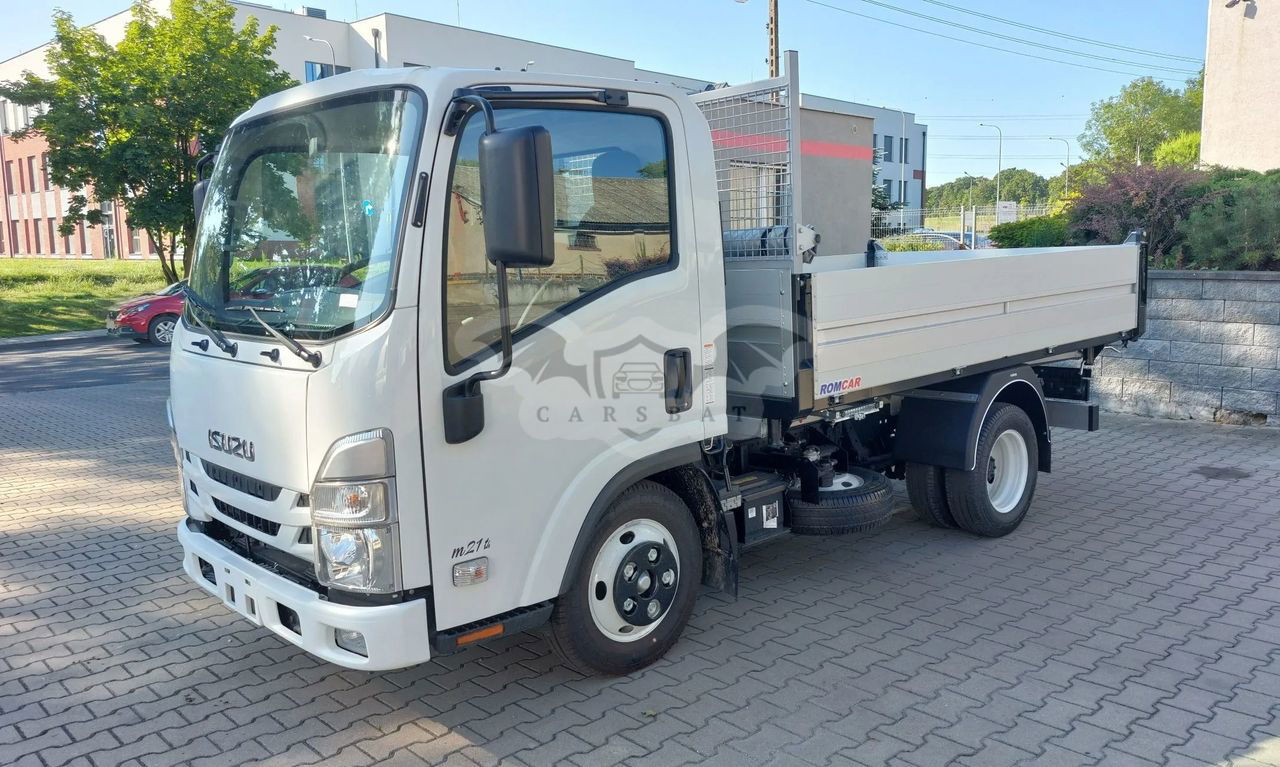 Isuzu M21 2024