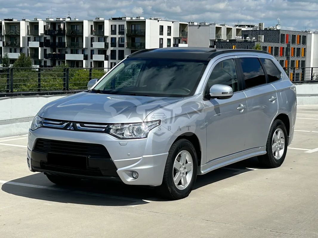 Mitsubishi Outlander III 2.2 DI-D 4WD Automatik Instyle 2013