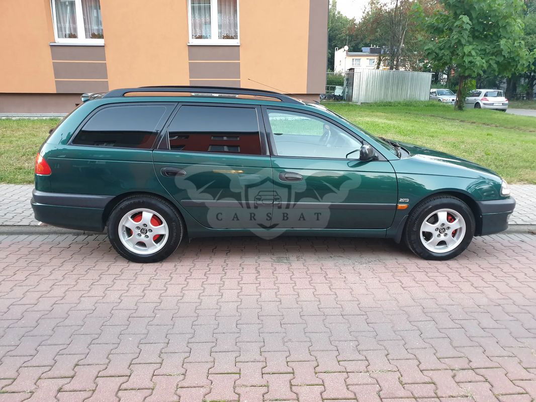 Toyota Avensis I 2.0 TD Terra 1999