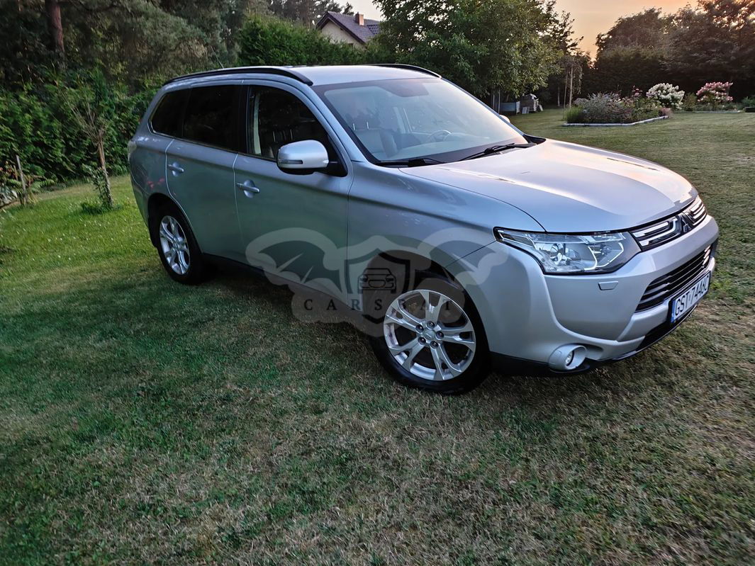 Mitsubishi Outlander III 2013