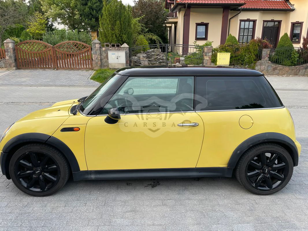 Mini One 2004