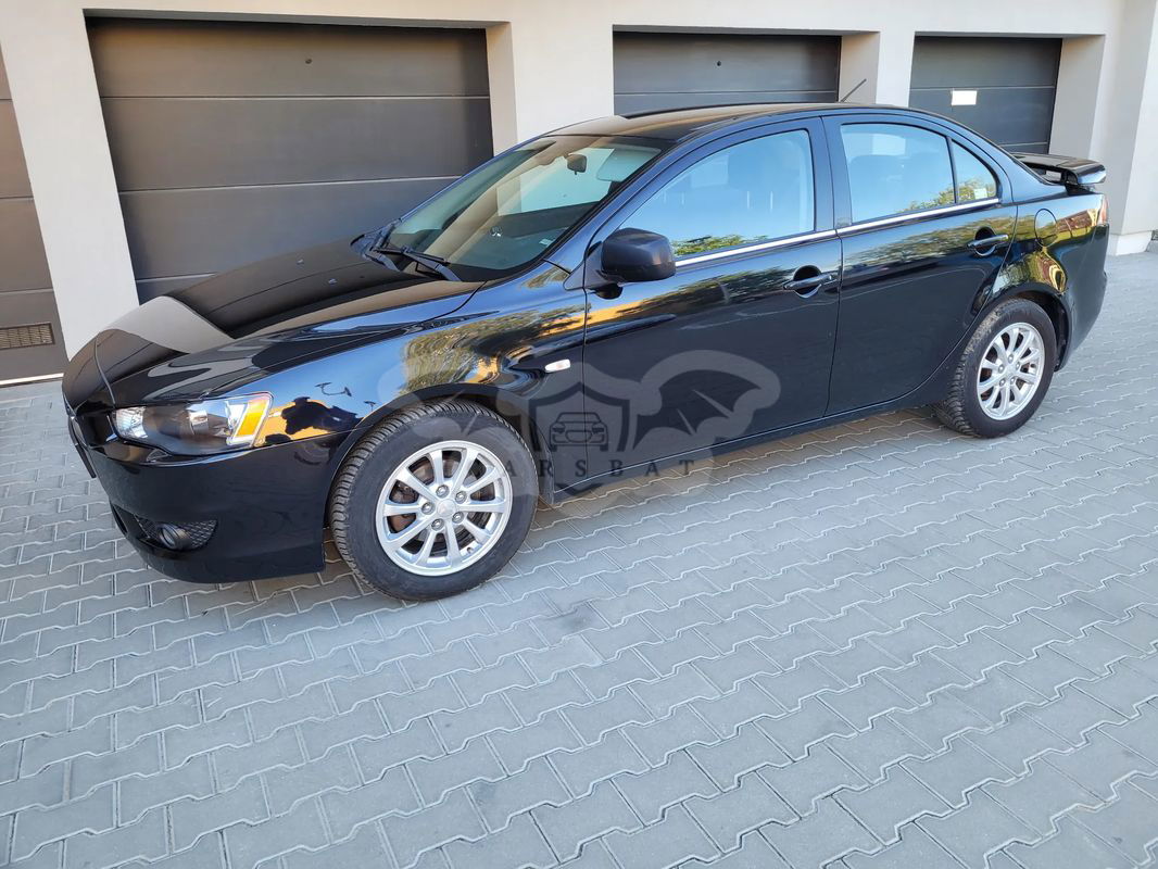 Mitsubishi Lancer VIII 1.6 Invite 2011
