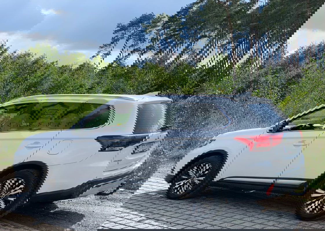 Mitsubishi Outlander III 2.0 Instyle SDA 4WD CVT 2019