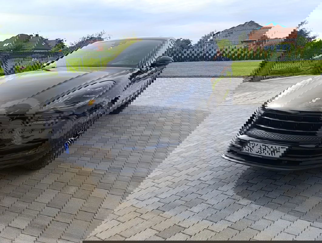 Porsche Macan Standard 2022