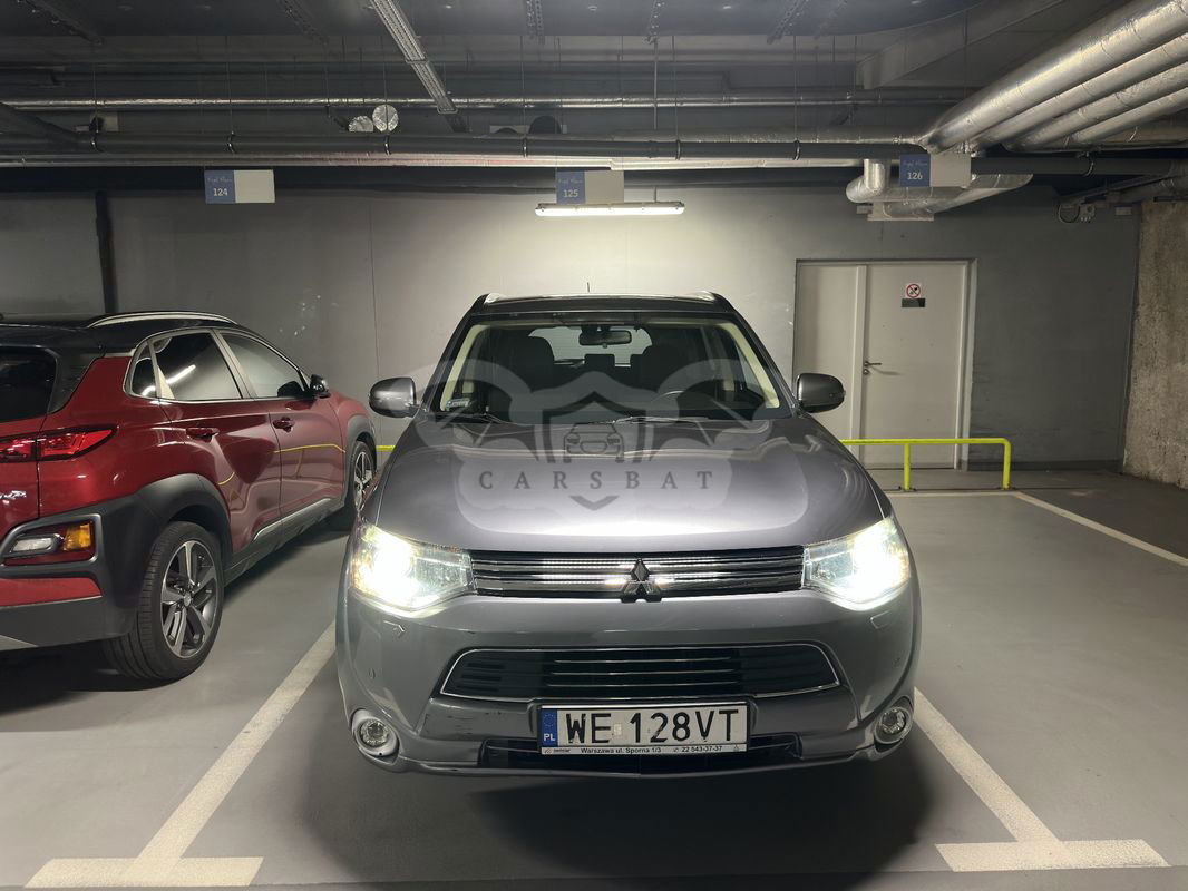 Mitsubishi Outlander III 2.0 4WD Plug-In Hybrid 2013