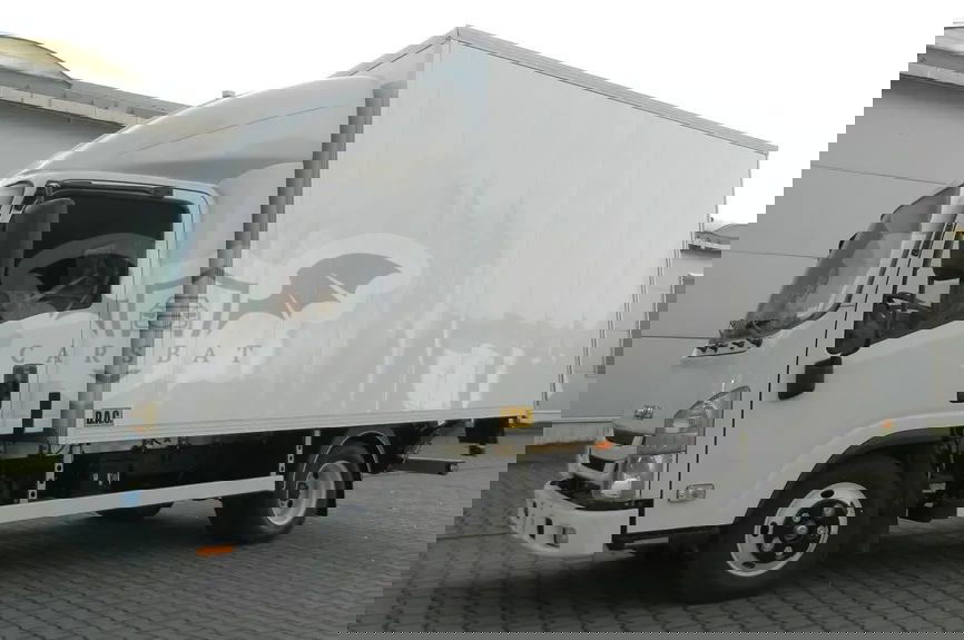 Isuzu M21 2024