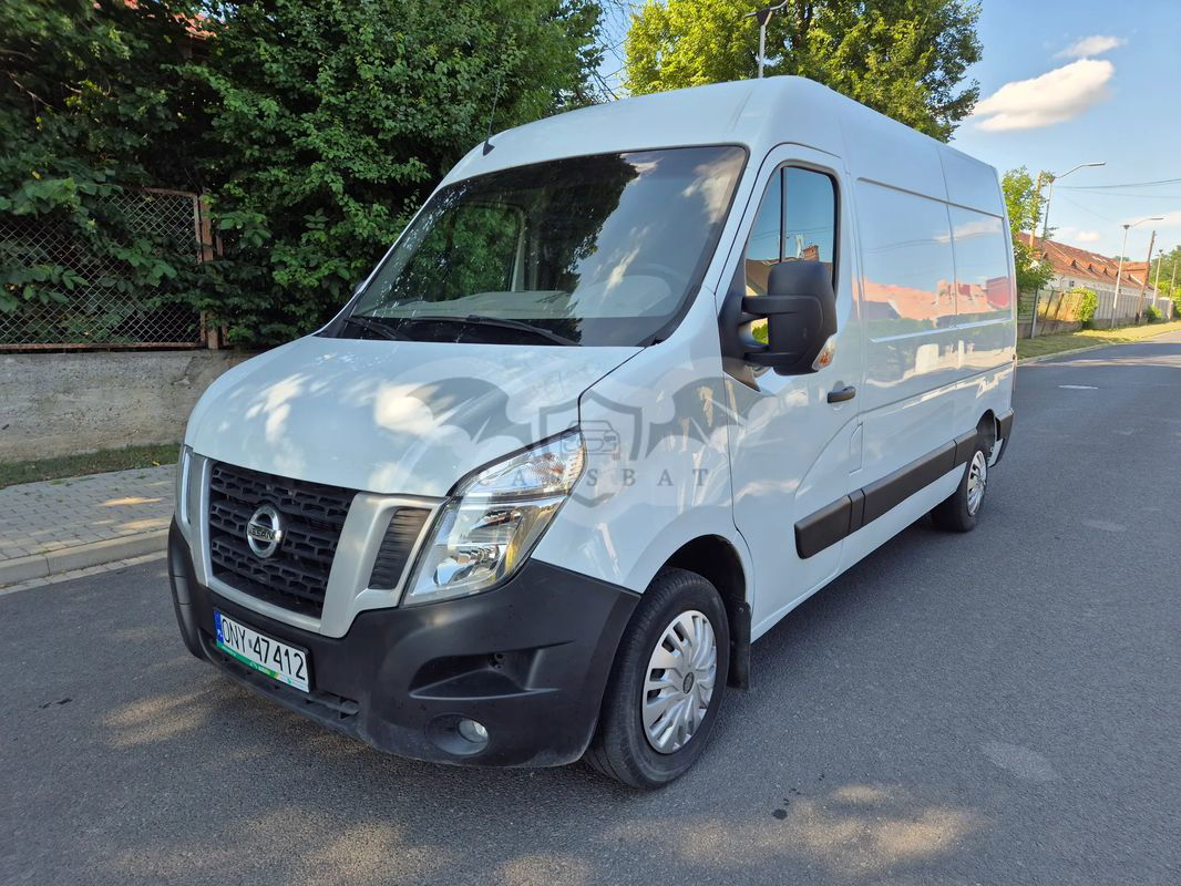 Nissan NV400 2017