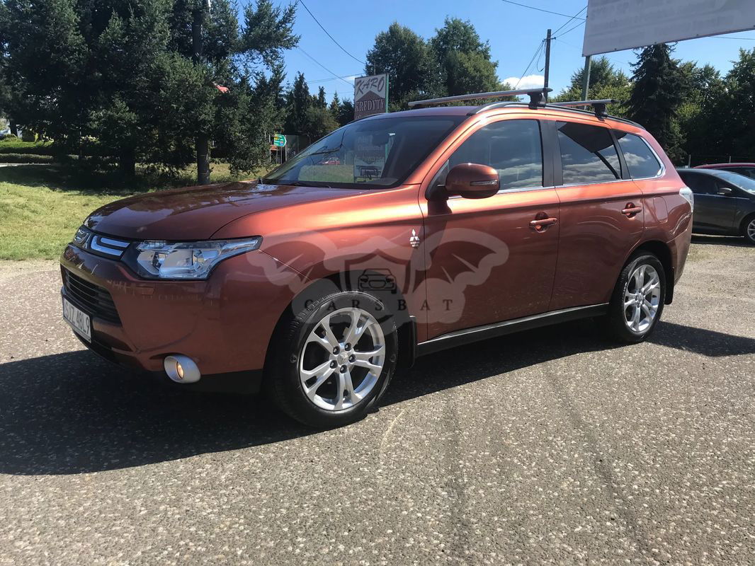 Mitsubishi Outlander III 2.0 Intense + 2013