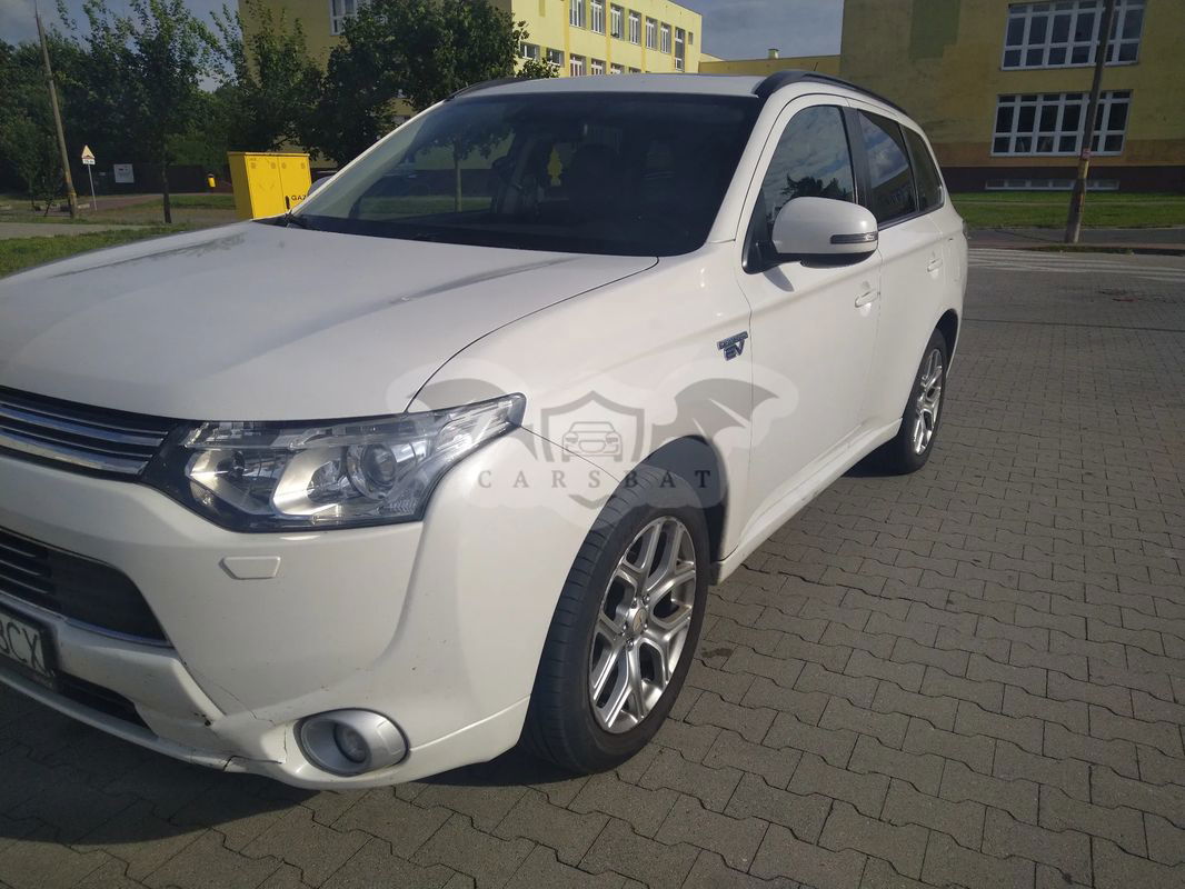 Mitsubishi Outlander III 2013