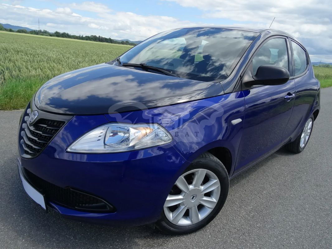 Lancia Ypsilon 1.2 8V Momo S&S 2014