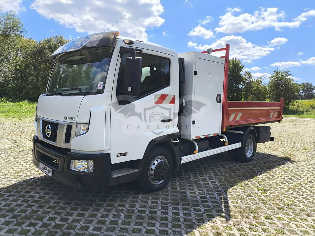 Nissan NT 2016