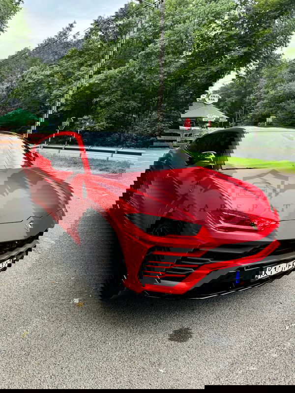 Lamborghini Urus Standard 2021
