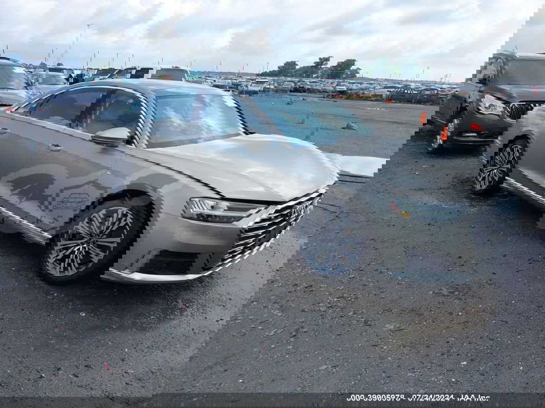 Audi A8 D5 2021