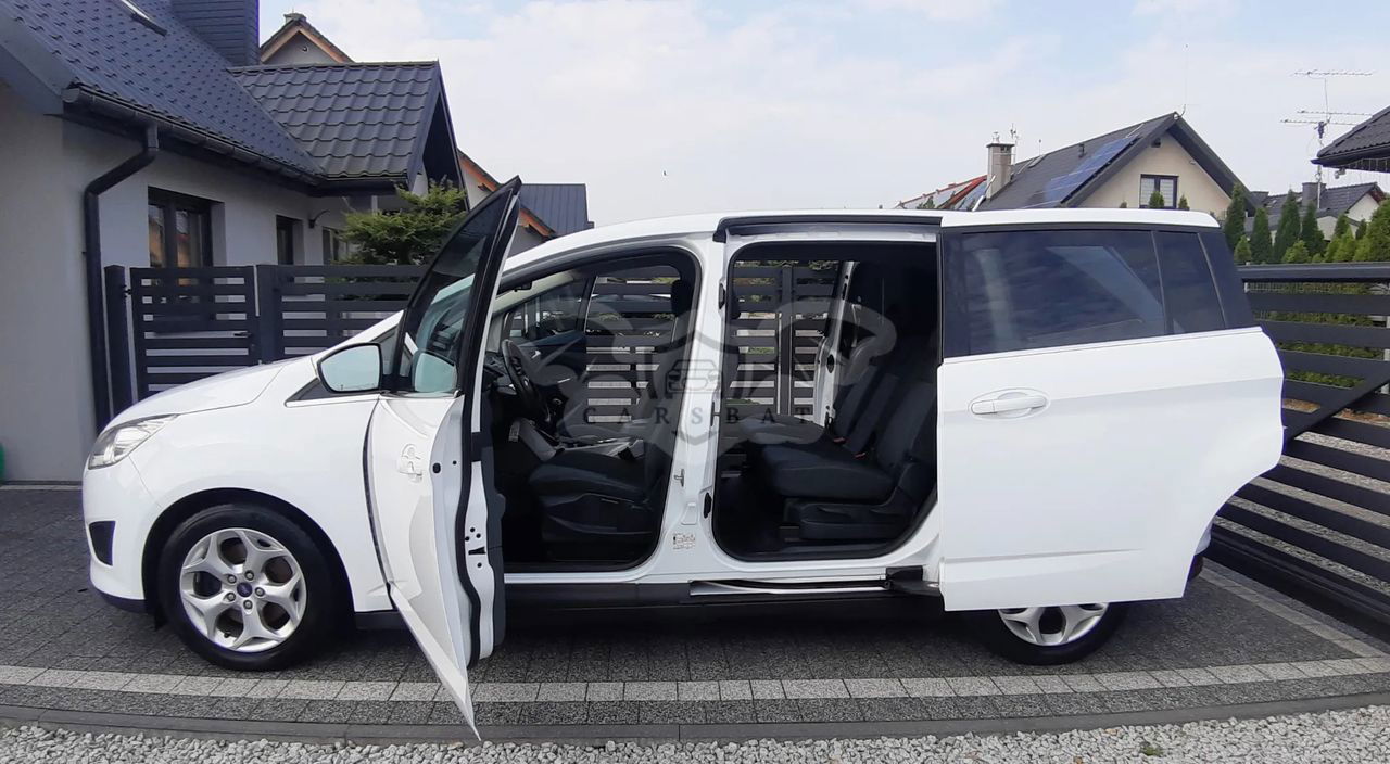 Ford Grand C-Max 2011