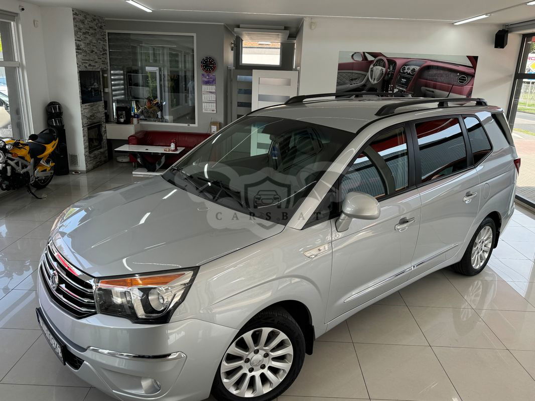 Ssangyong / KG Mobility Rodius 2014