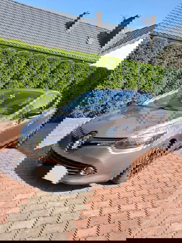 Renault R 4 2013