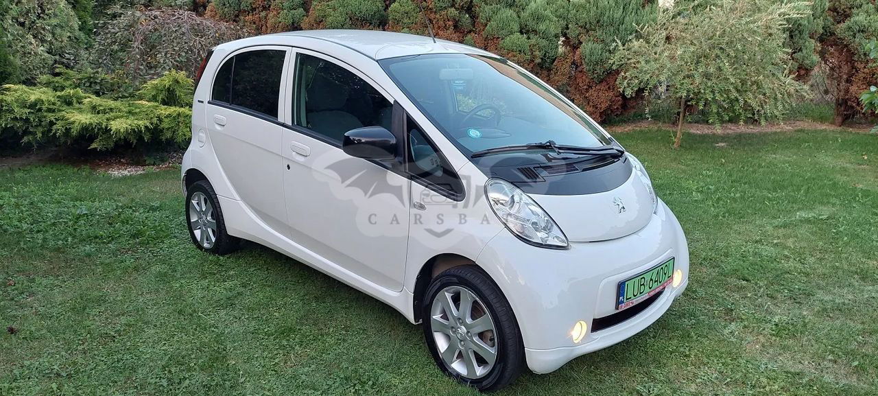 Peugeot iOn 2012