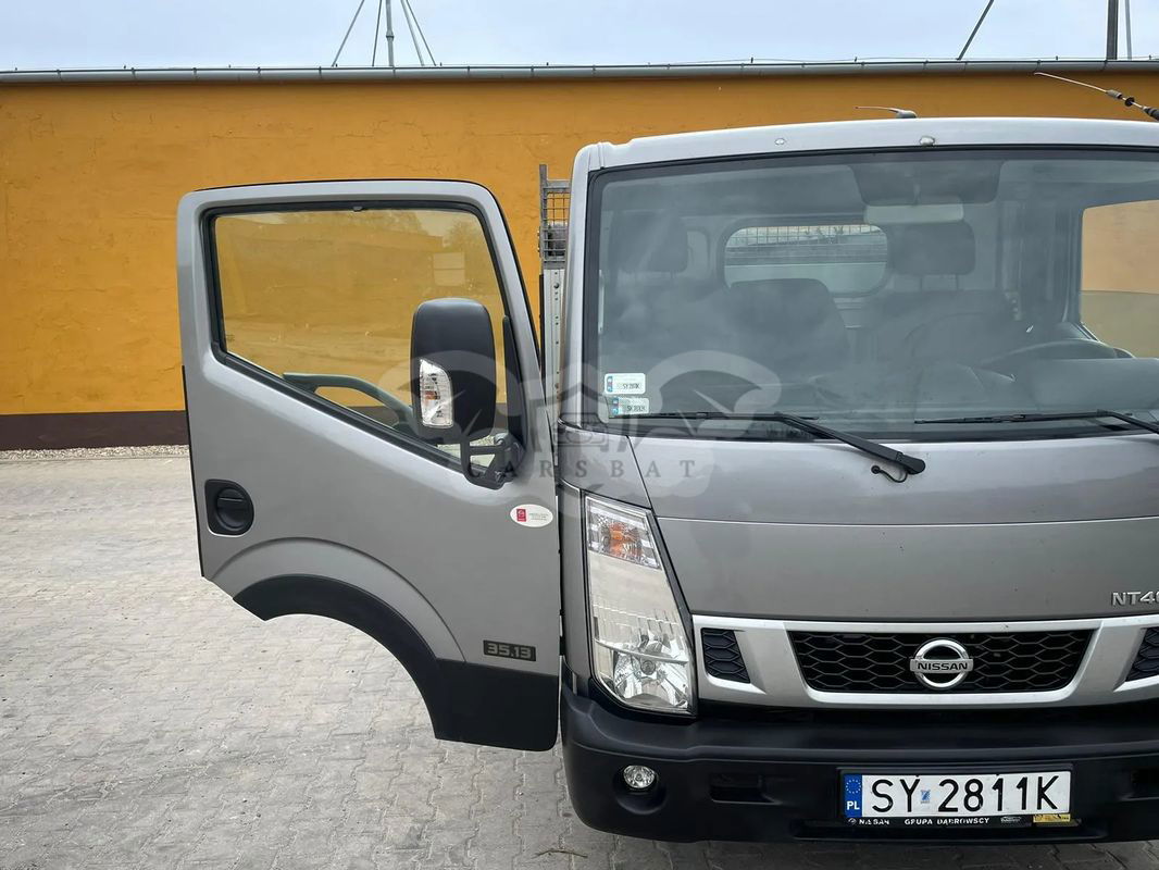 Nissan NT 2017