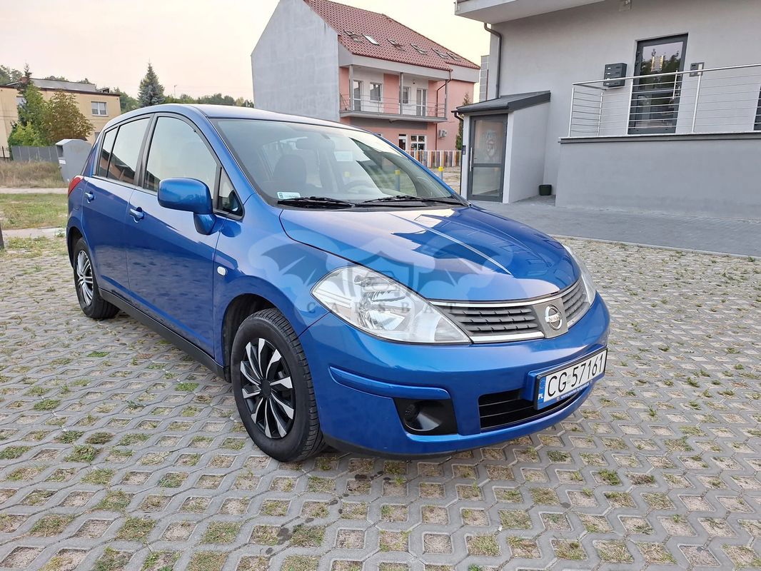 Nissan Tiida 1.6 Visia AC/CD 2010