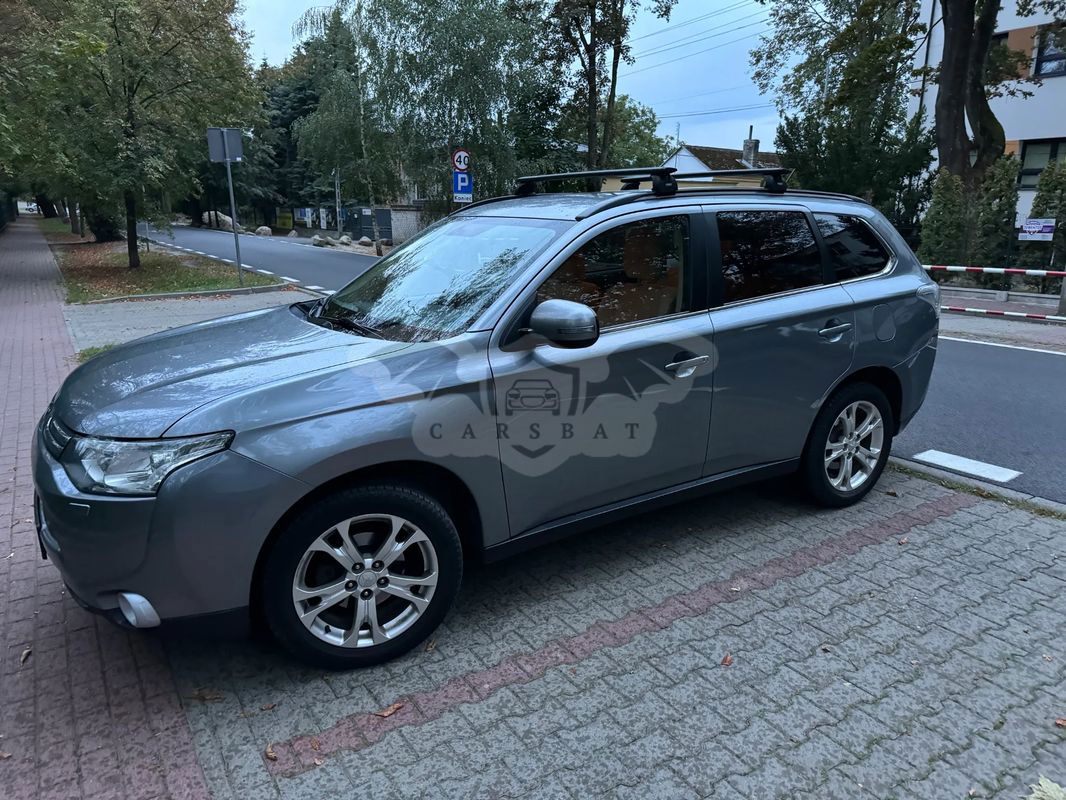 Mitsubishi Outlander III 2.0 Intense + 2013