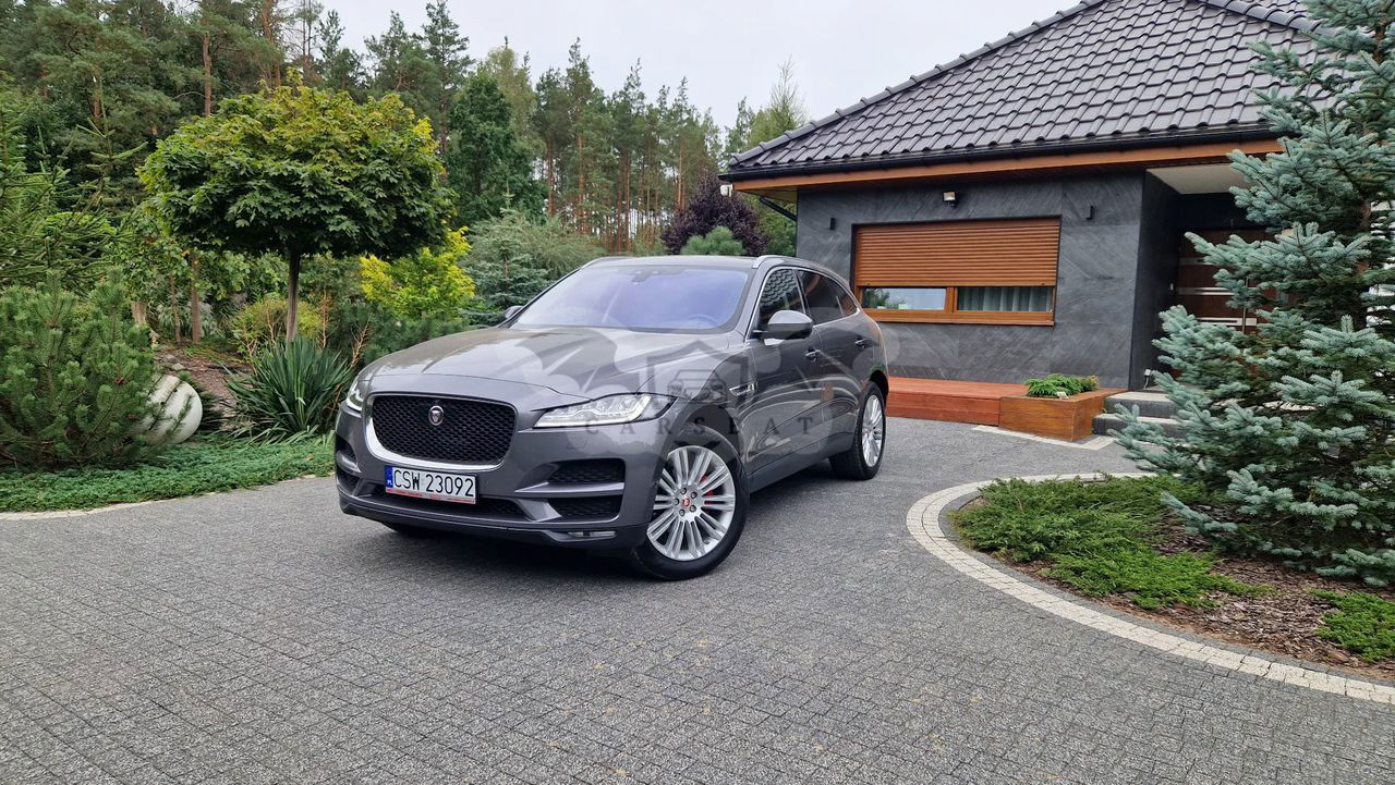Jaguar F-Pace 2016
