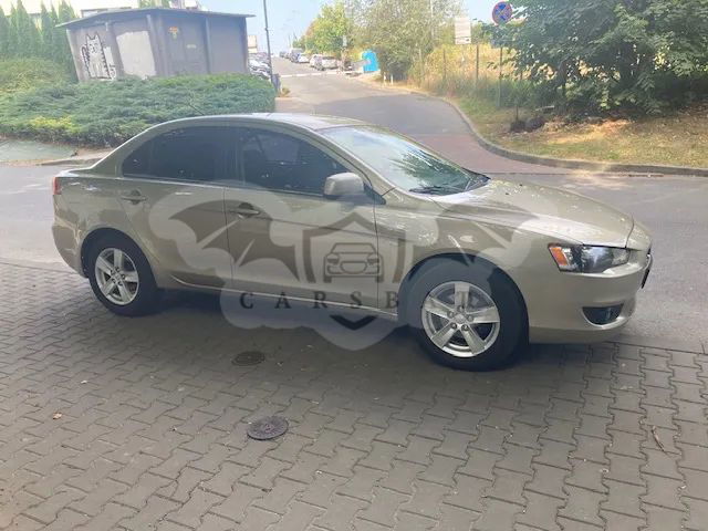 Mitsubishi Lancer VIII 1.5 Inform 2010