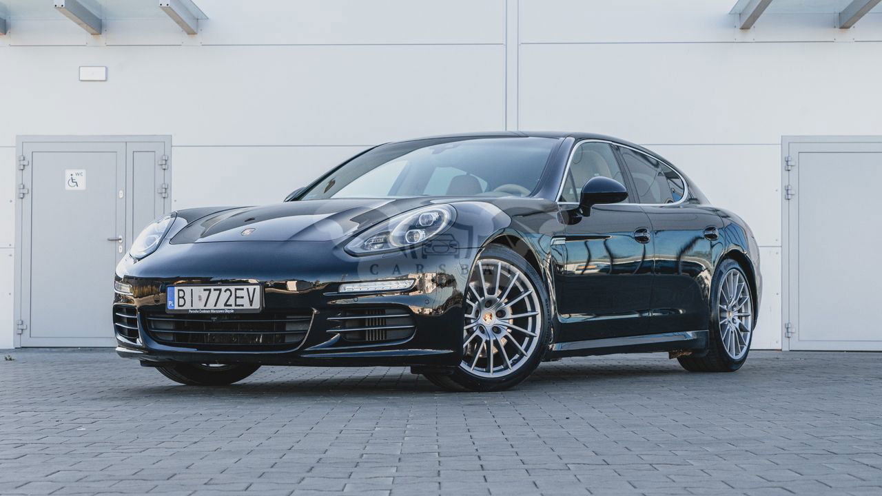 Porsche Panamera 4S 2015