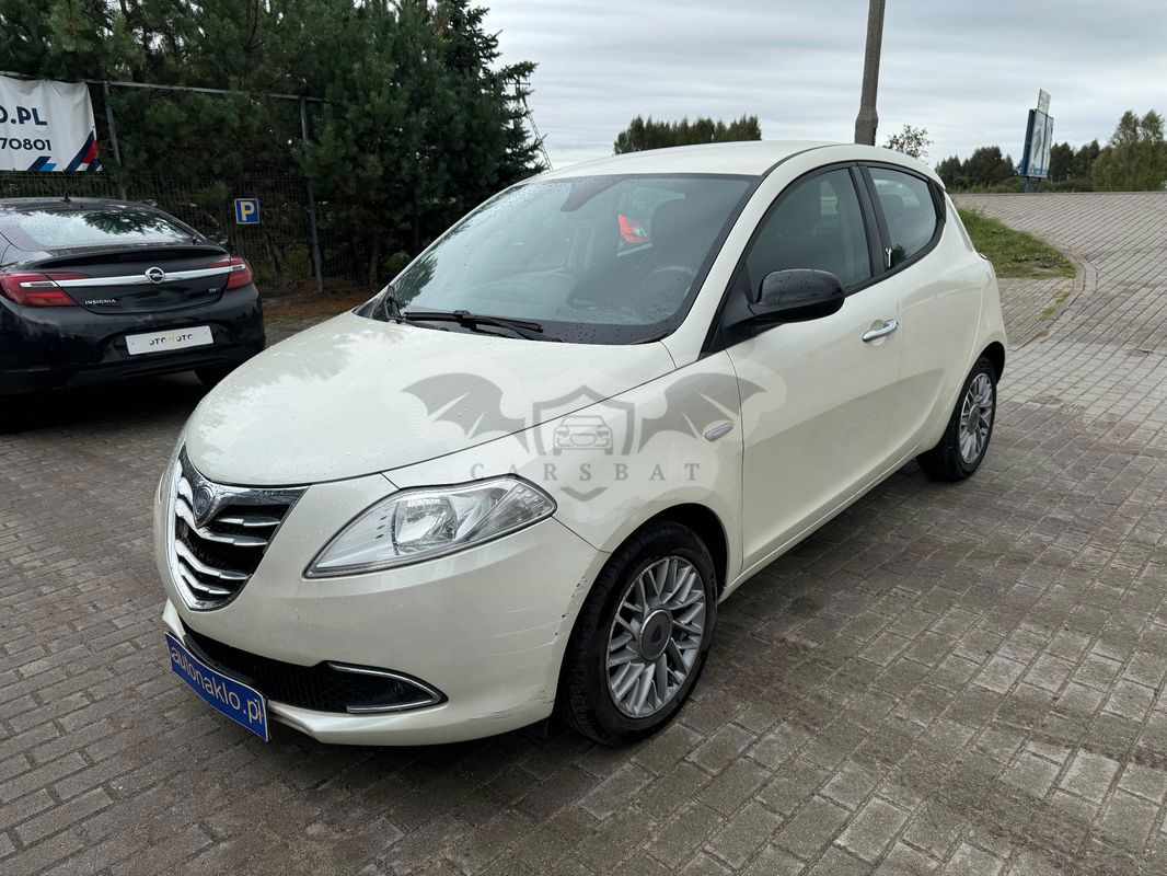 Lancia Ypsilon Y 1.2 8v Platinum 2011