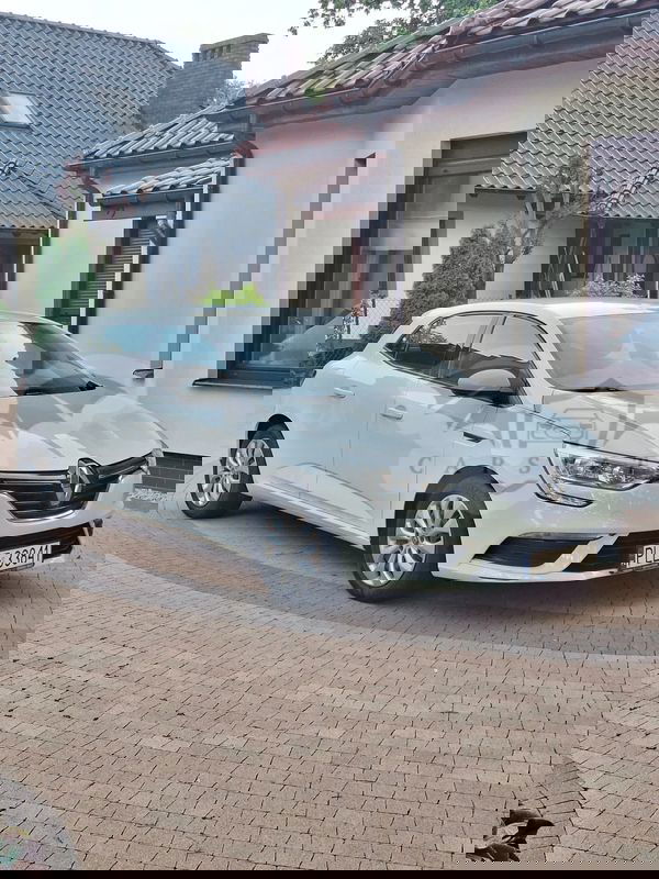 Renault R 4 2017