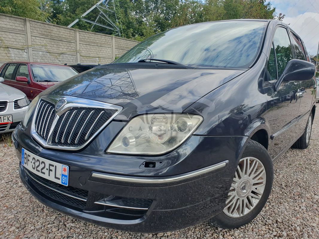Lancia Phedra 2010