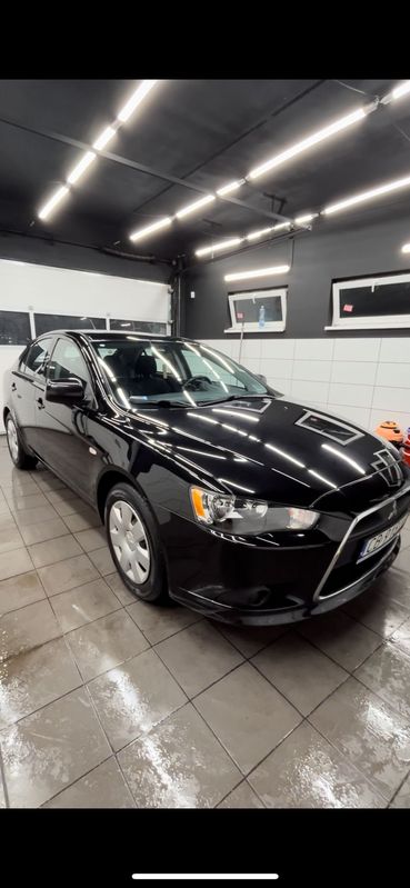 Mitsubishi Lancer VIII 1.6 Inform 2011