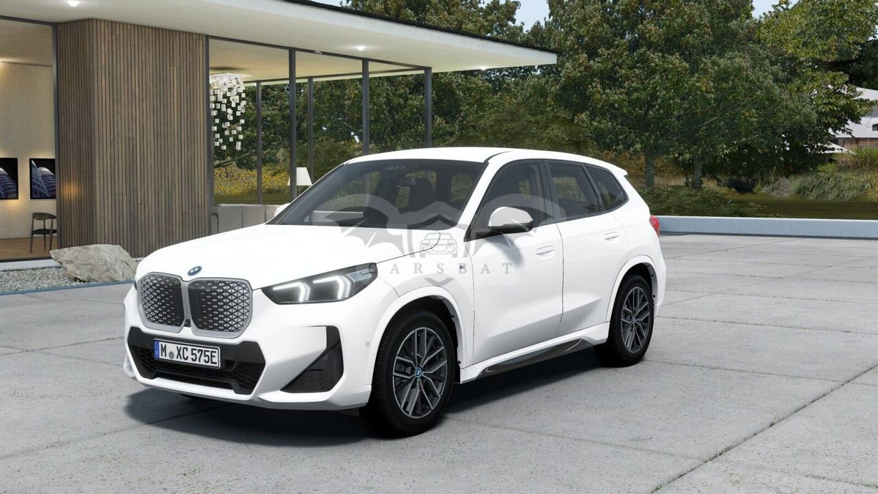 BMW iX1 2024
