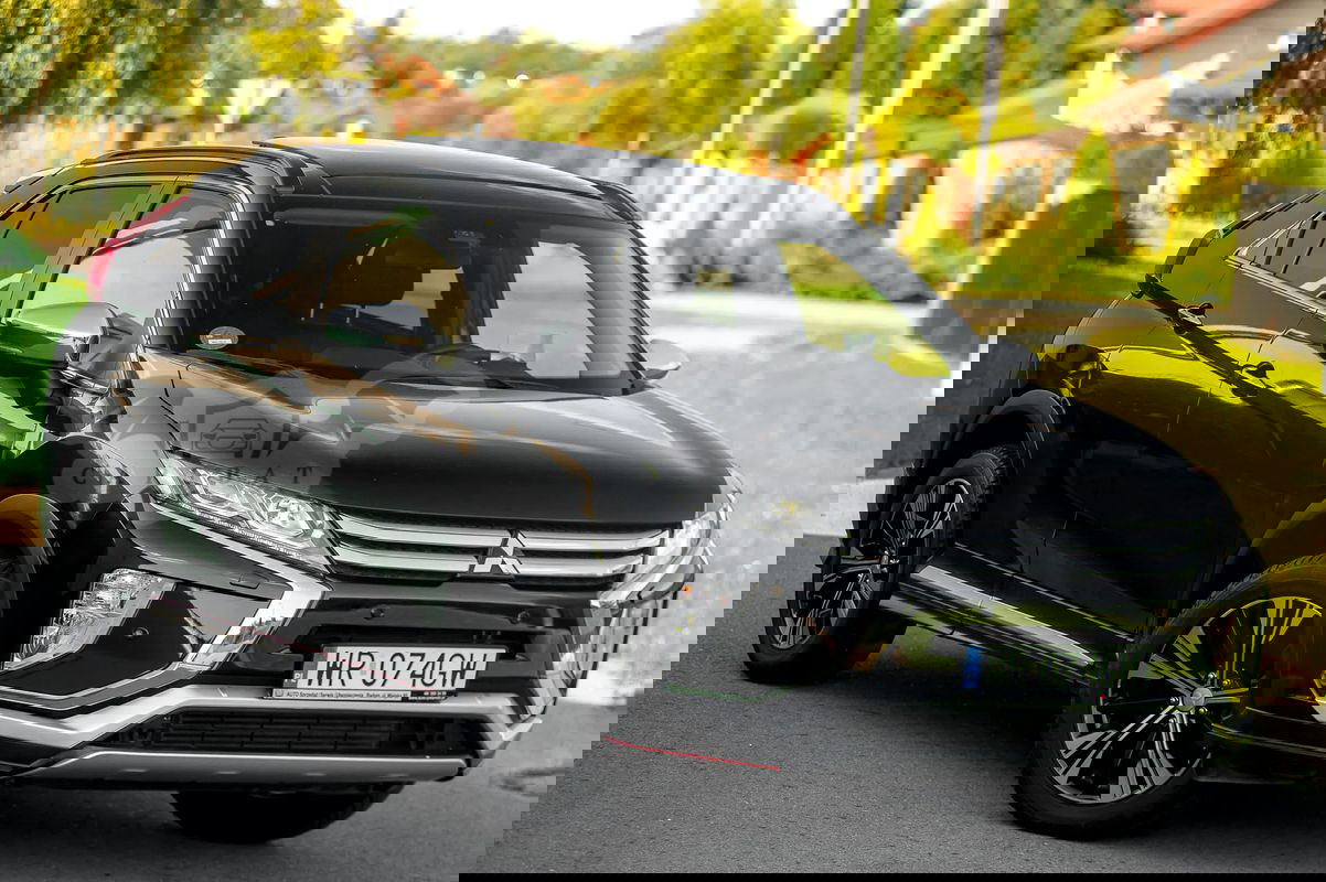 Mitsubishi Eclipse Cross 1.5 T GPF Intense Plus CVT 4WD 2018