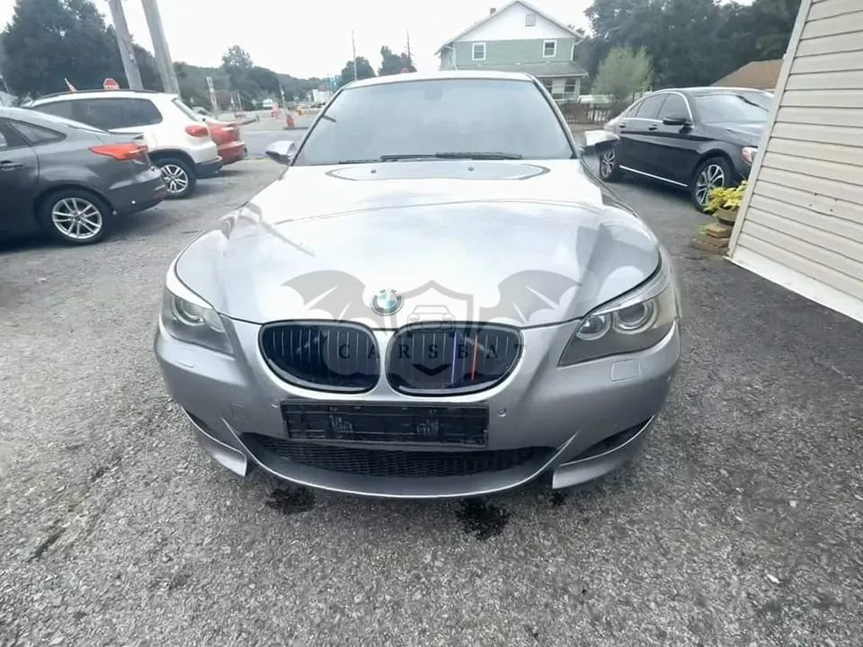 BMW M5 Standard 2006
