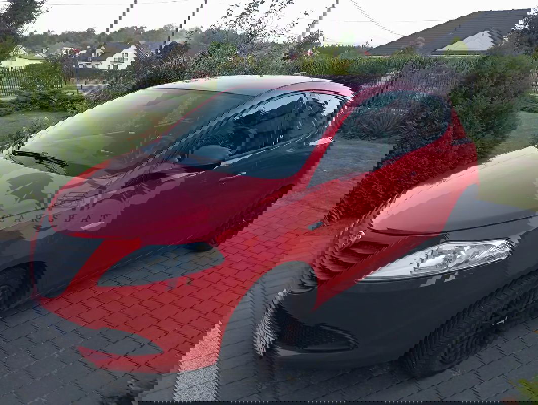 Lancia Ypsilon 1.2 8V Black&Red S&S 2014