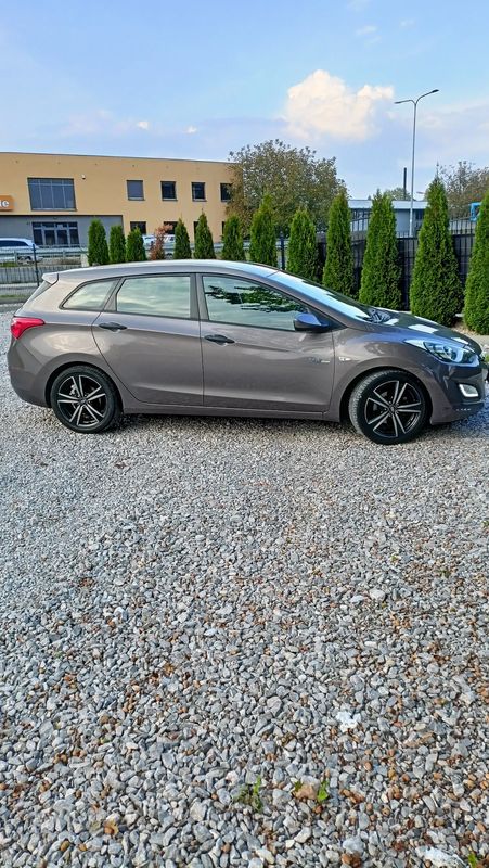Hyundai i30 II 1.6 CRDi BlueDrive Classic + 2014