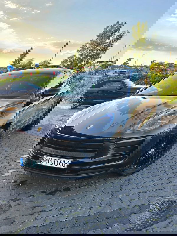 Porsche Macan Standard 2022