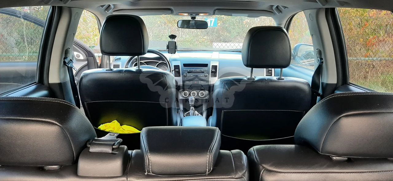 Mitsubishi Outlander II 2.0 DI-D 4WD Intense 2007