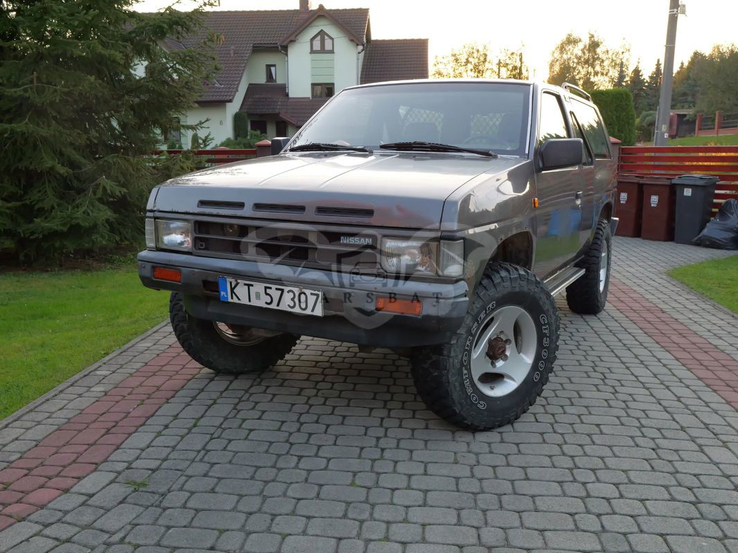 Nissan Terrano I 2.4 1990