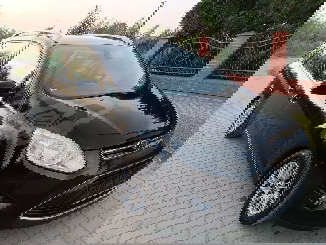 Ford Grand C-Max 2011