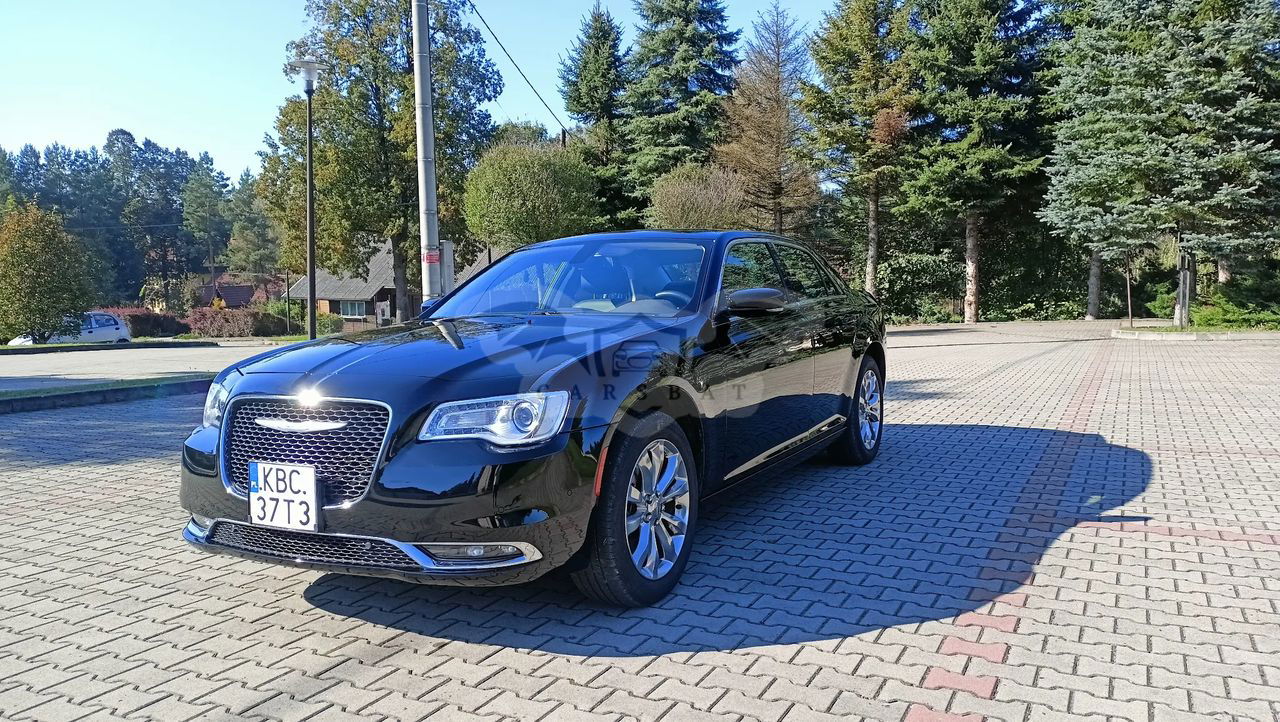 Chrysler 300C 2021