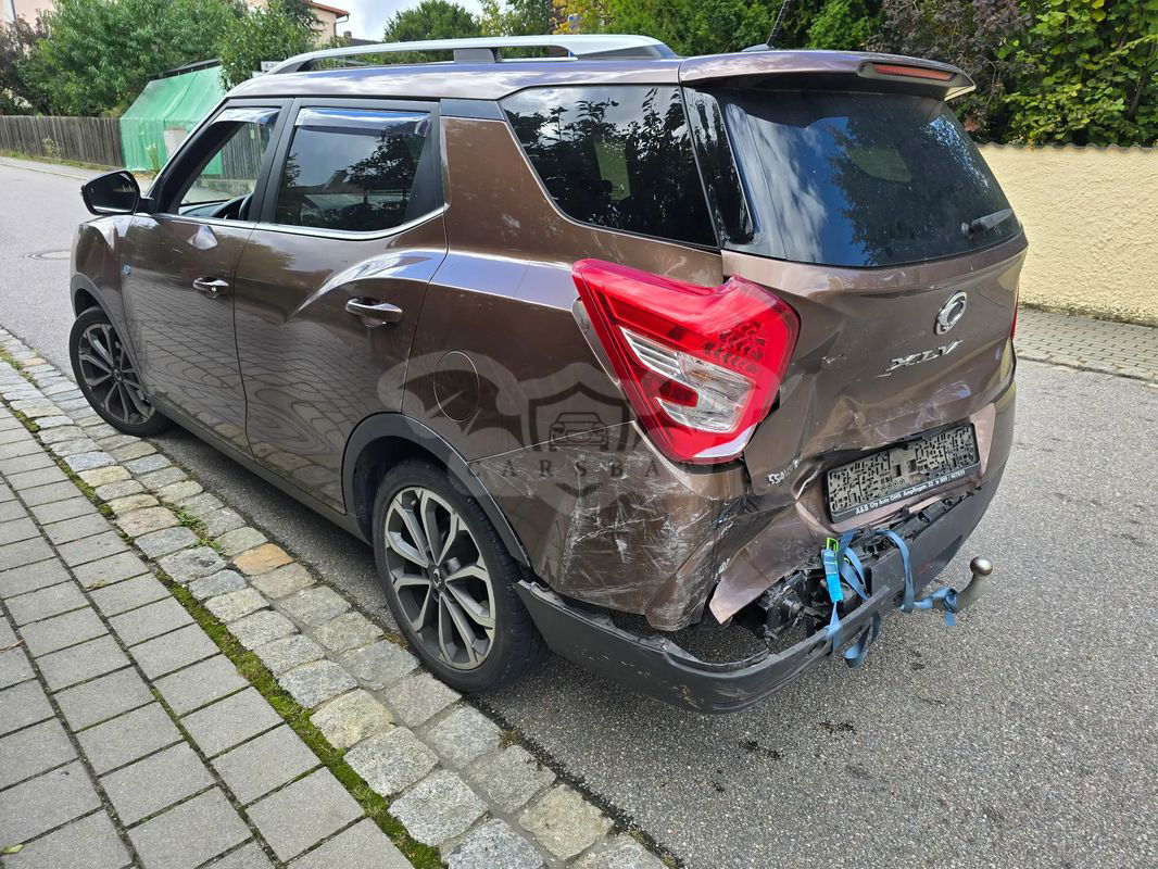Ssangyong / KG Mobility XLV e-XDi 160 2WD Sapphire 2017