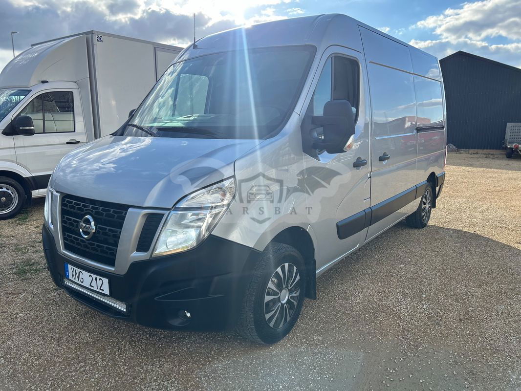Nissan NV400 2012