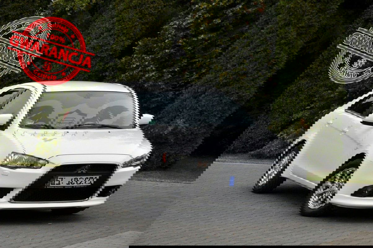 Mitsubishi Lancer IX 1.6 Invite 2010