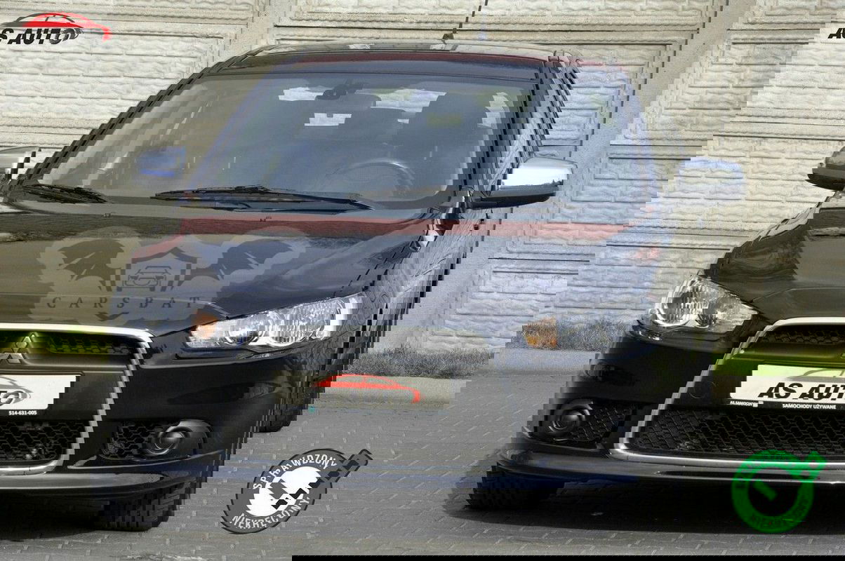 Mitsubishi Lancer IX 1.5 Invite 2011