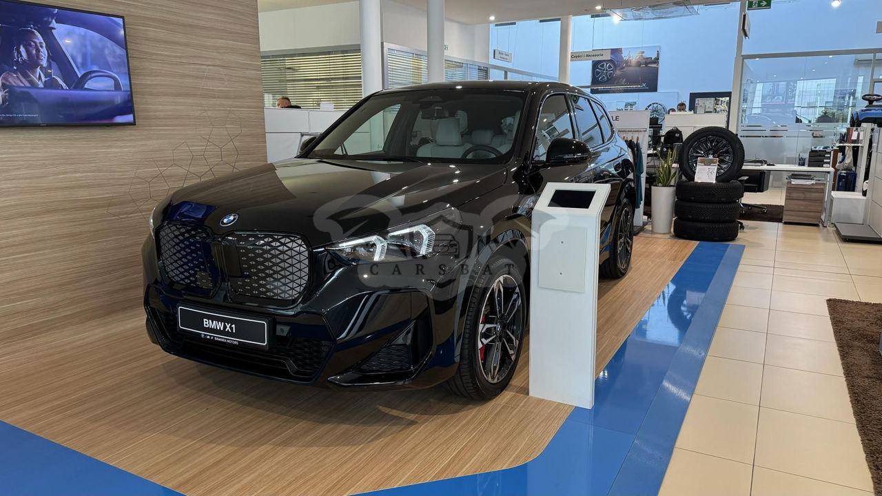 BMW iX1 2024
