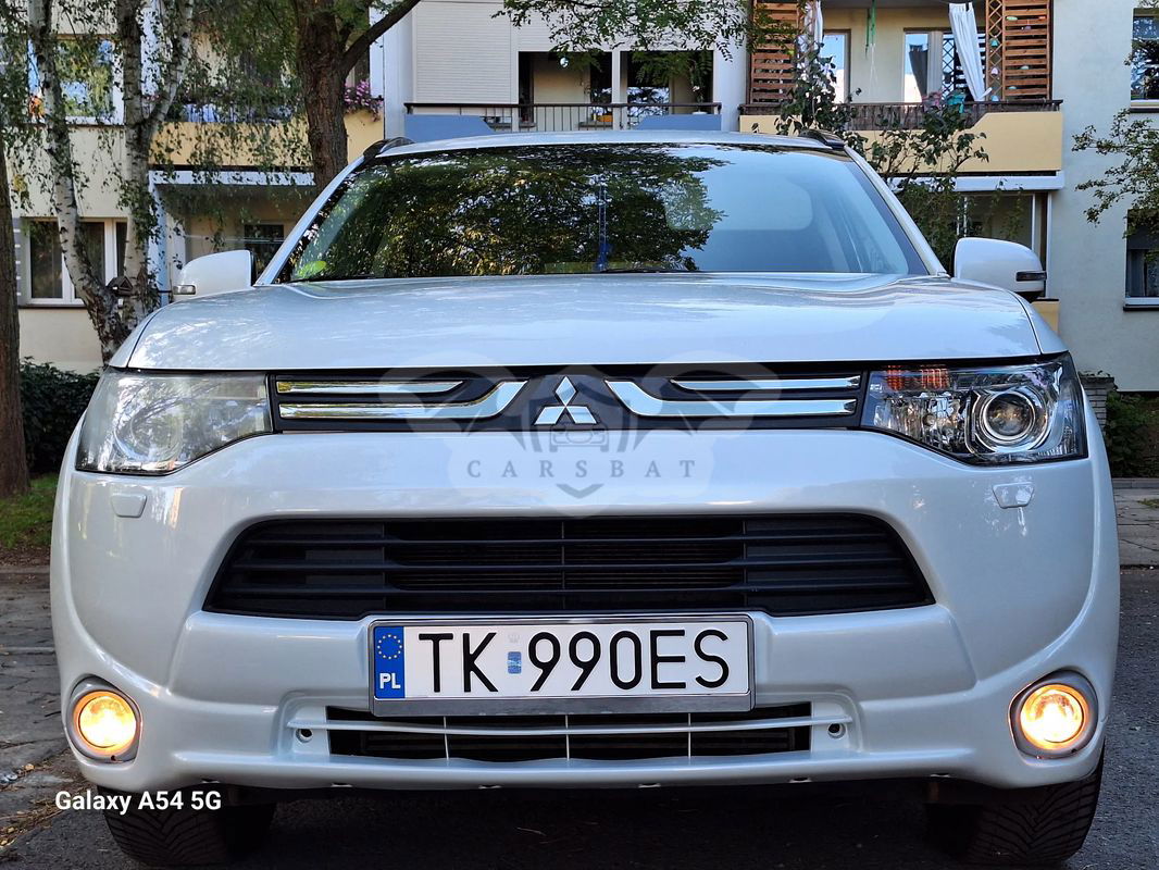 Mitsubishi Outlander II 2.2 DI-D 4WD Diamant Edition 2013