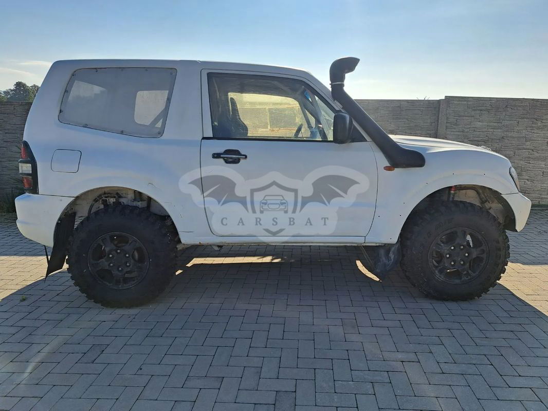 Mitsubishi Pajero III 2000